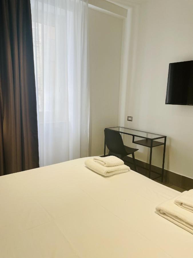 Smart Rooms เนเปิลส์ ภายนอก รูปภาพ