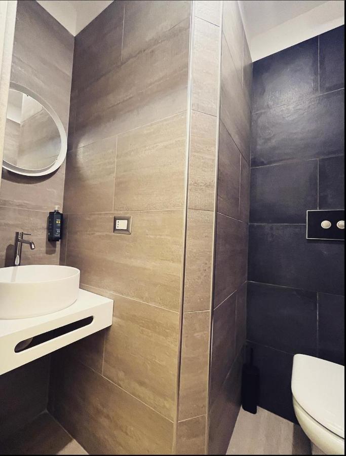 Smart Rooms เนเปิลส์ ภายนอก รูปภาพ