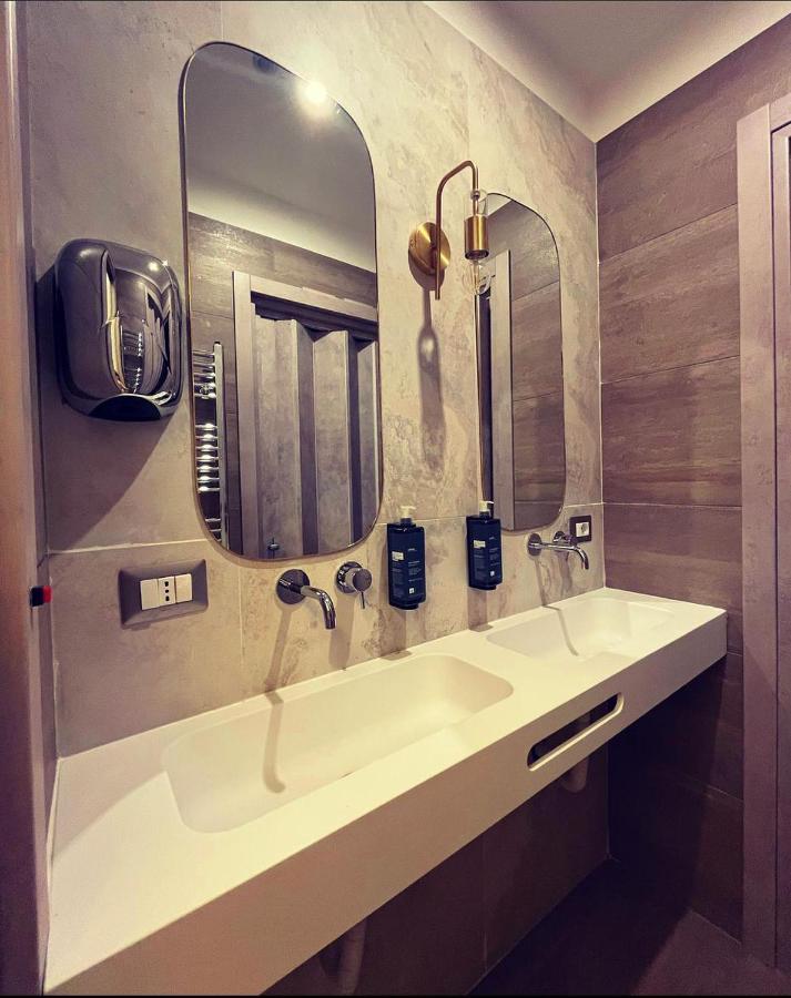 Smart Rooms เนเปิลส์ ภายนอก รูปภาพ